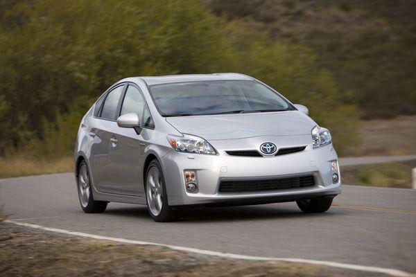 018308_2010_Toyota_Prius.jpg