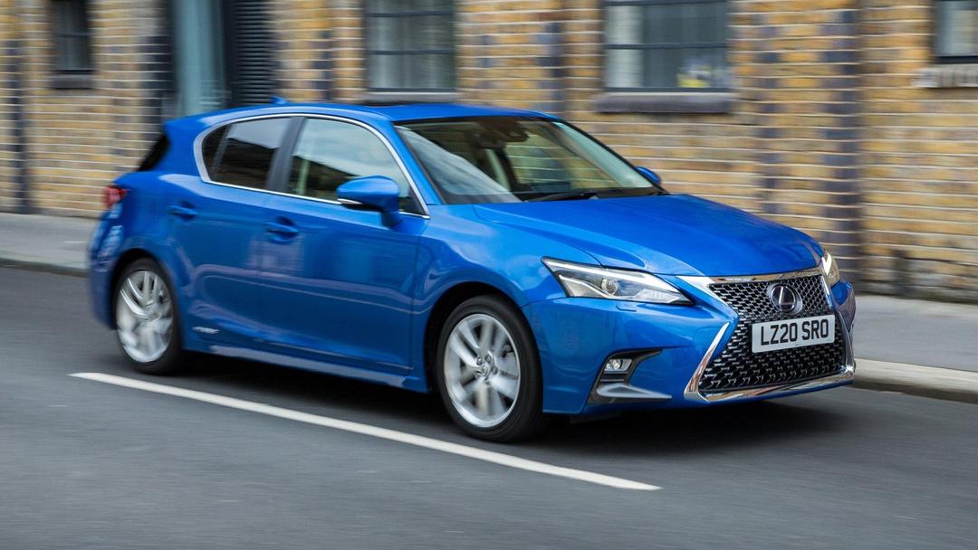 090-lexus-ct200h--review.jpg