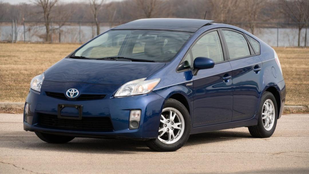 រូបរាងរបស់ Prius Option 2-4