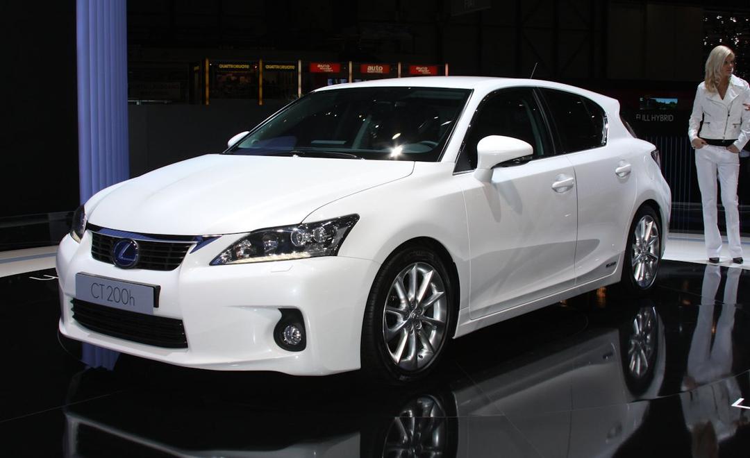2011-lexus-ct200h-hybrid-photo-329422-s-original.jpg