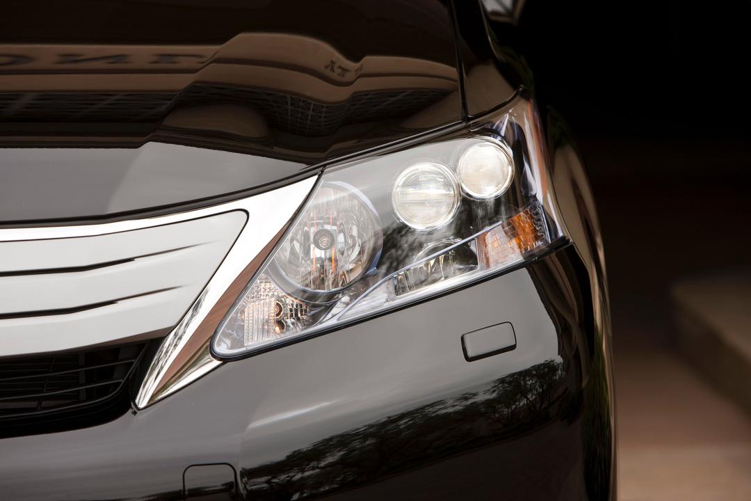 2011_lexus_hs_250h_100337550_h_0c475e2d4f.jpg