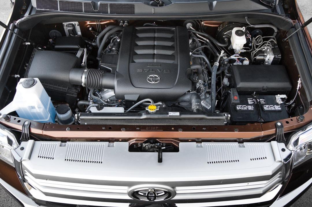 2014-Toyota-Tundra-1794-engine-view.jpg