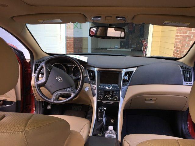 2014_hyundai_sonata_hybrid_limited-pic-1368416833509244326-640x480.jpeg