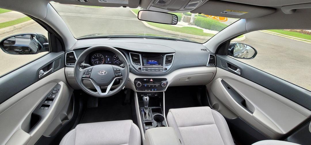 ផ្នែកខាងក្នុងរបស់ Hyundai Tucson ឆ្នាំ២០១៧