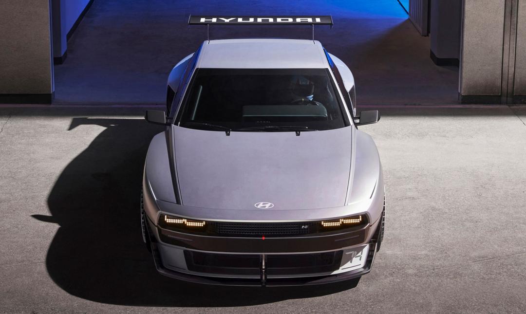 2022-Hyundai-N-Vision-74-Concept-23.jpg