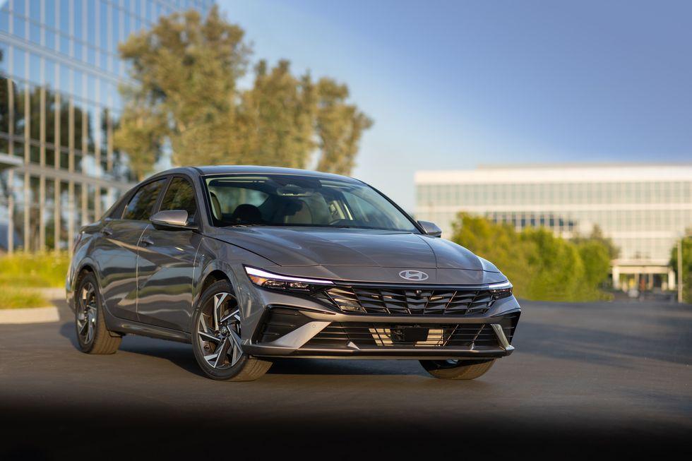 2024-hyundai-elantra-limited-101-64ef85e1bb7aa.jpg