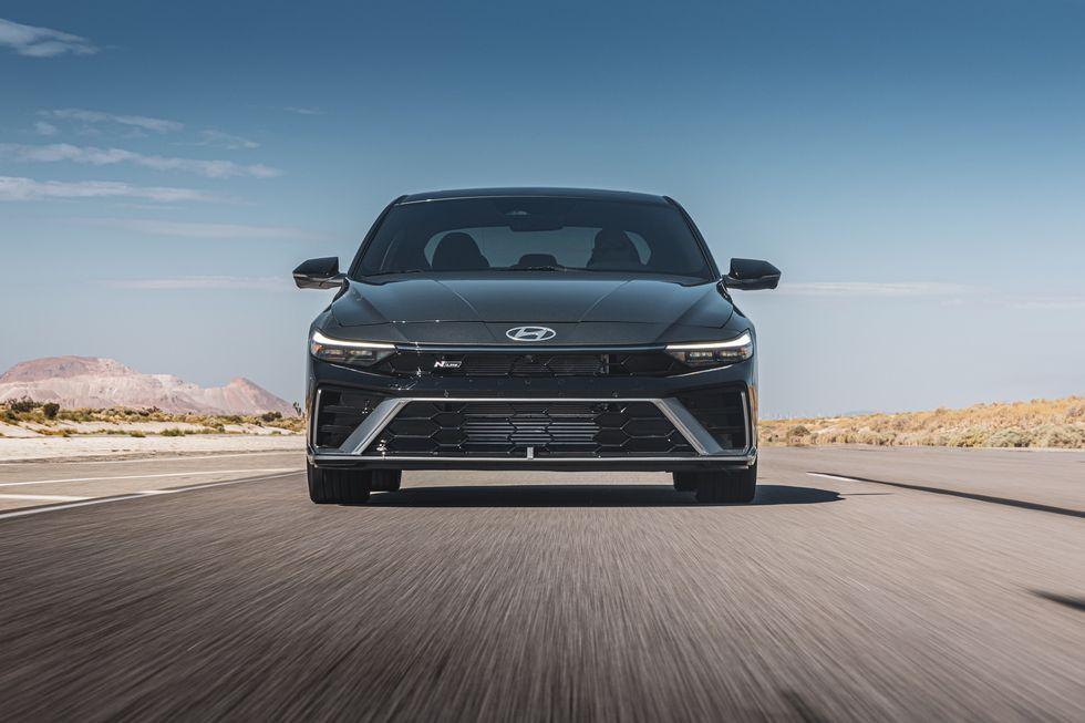 2024-hyundai-elantra-n-line-102-64ef86181495c.jpg