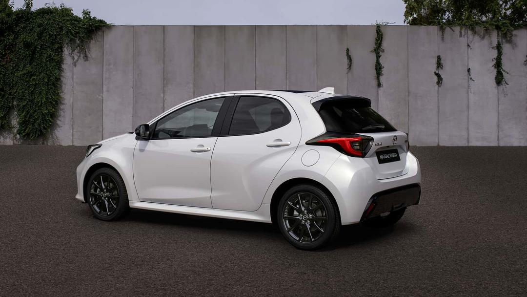 ប្លុកខាងក្រោយរបស់ Mazda 2 Hybrid