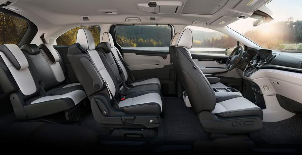 2025-honda-odyssey-106-669a7ff99f426 - Copy.avif
