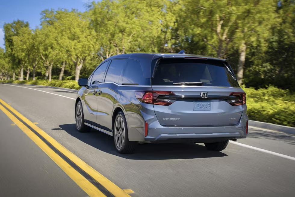 2025-honda-odyssey-118-669a800555257.avif