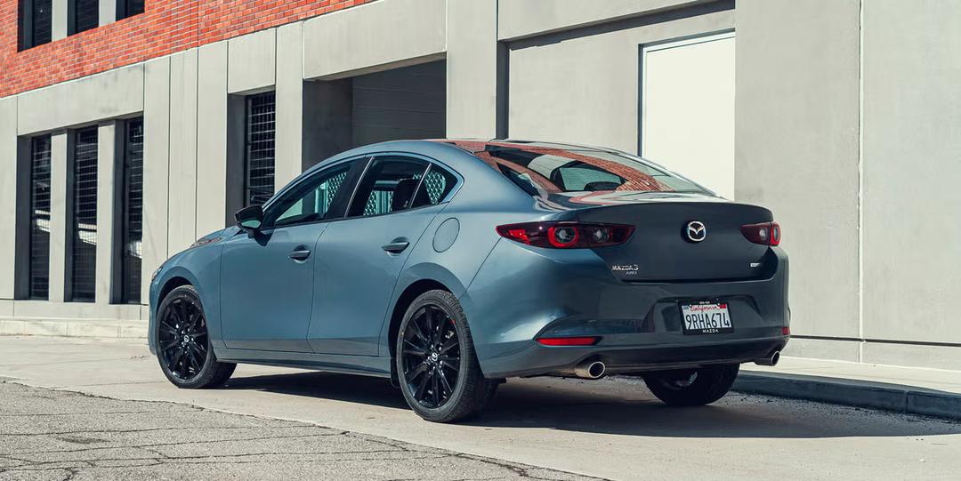 2025-mazda-3-carbon-edition-101-67d04090393f8.avif
