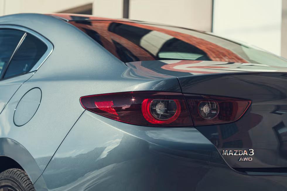 2025-mazda-3-carbon-edition-102-67d04088762ee.avif