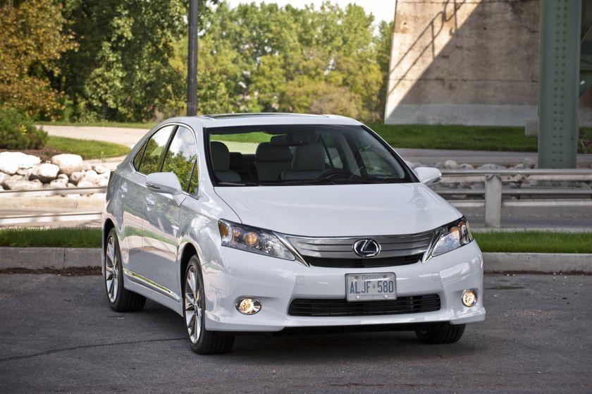 266965_2011_Lexus_HS250h_04_ea984df1-7e0e-47fb-9cb8-e4af09c1890f-prv.jpg