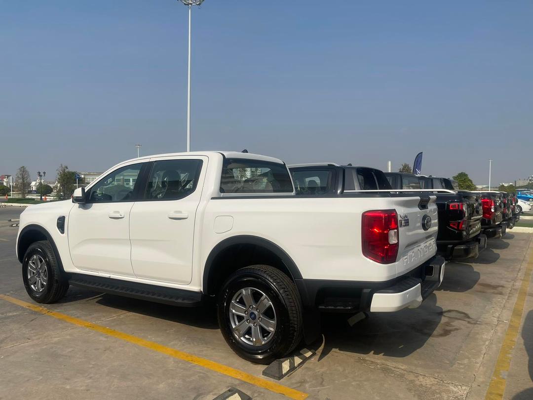 ឈ្នាន់ជើងចំហៀងរបស់ Ford XLT 2024