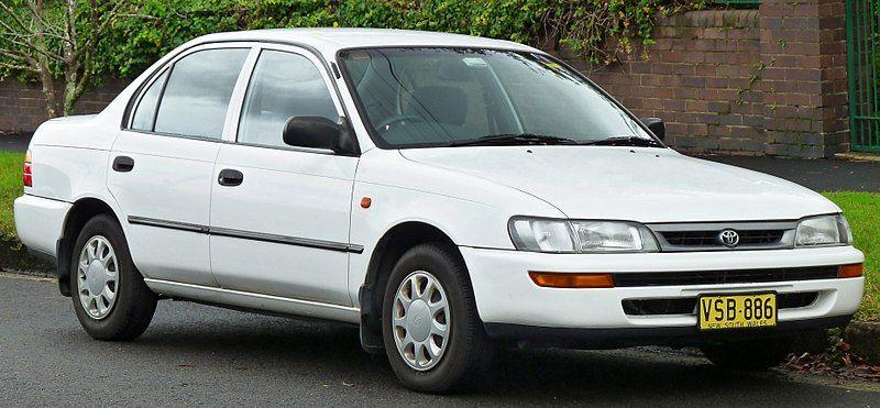800px-1996-1999_Toyota_Corolla_(AE101R)_CSi_sedan_(2011-06-15)_01.jpg