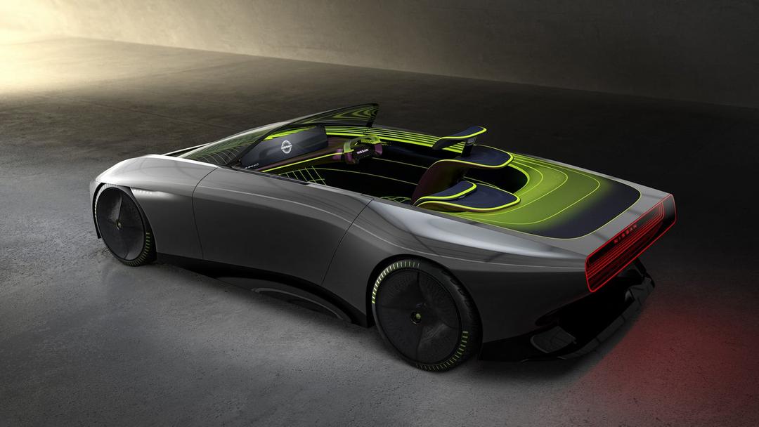 <i>Nissan Max-Out Convertible&nbsp;</i>