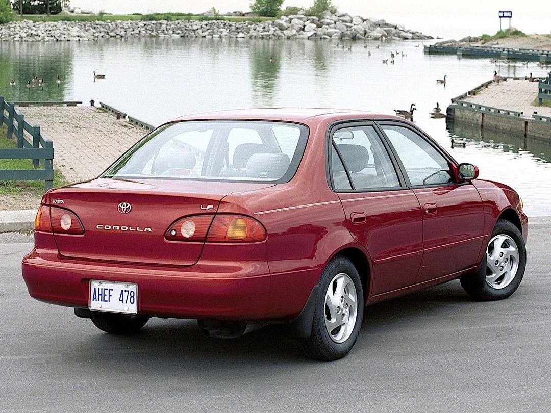 TOYOTA-Corolla-Sedan-3590_24.jpg