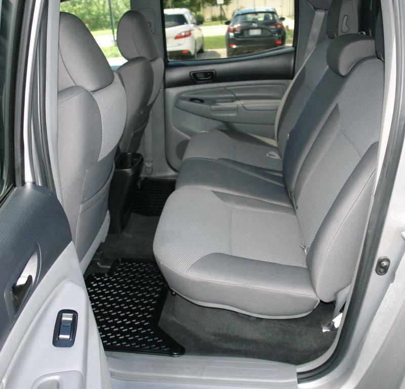 Toyota-Tacoma-2012-rear-seat.jpg