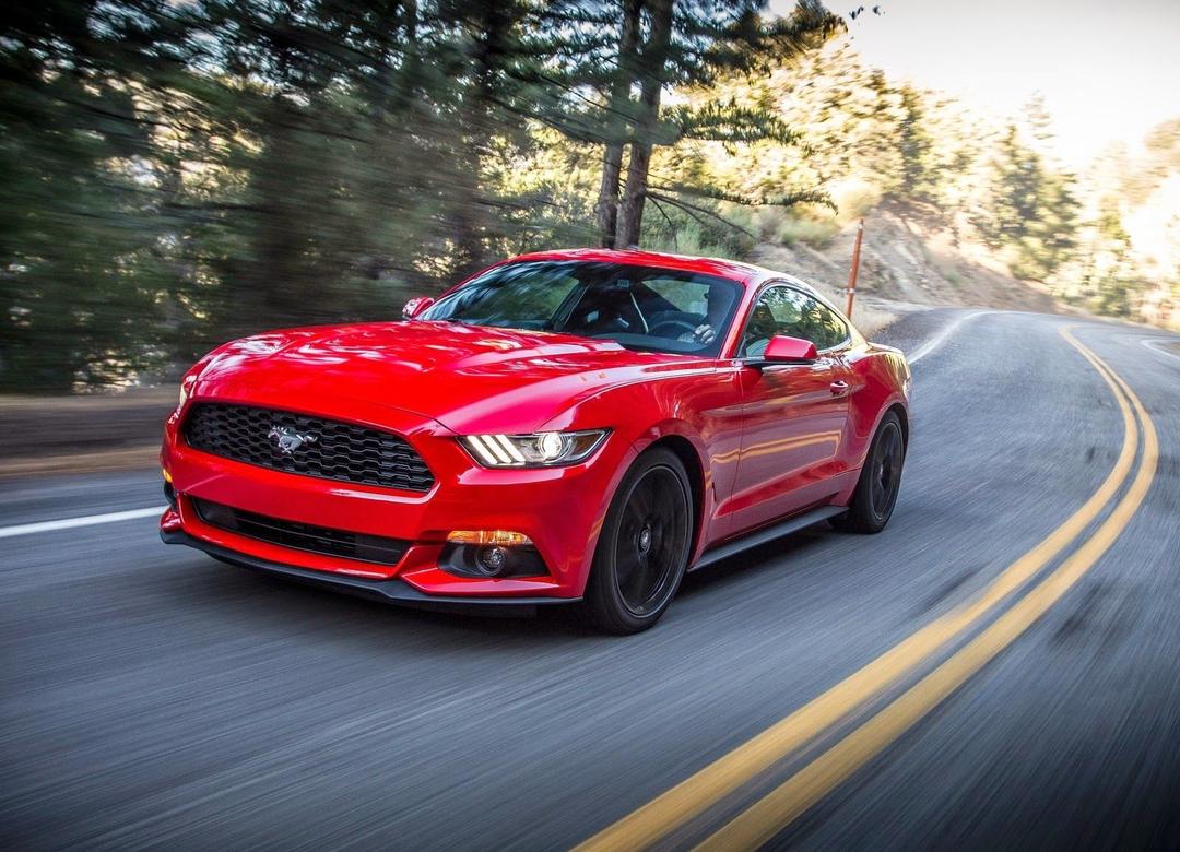 ford-mustang-ecoboost-hd-car-wallpaper-02.jpg