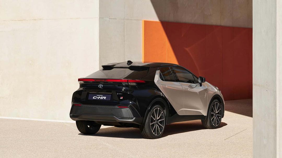 foto---toyota-c-hr-2023---immagini---photogallery (4).jpg