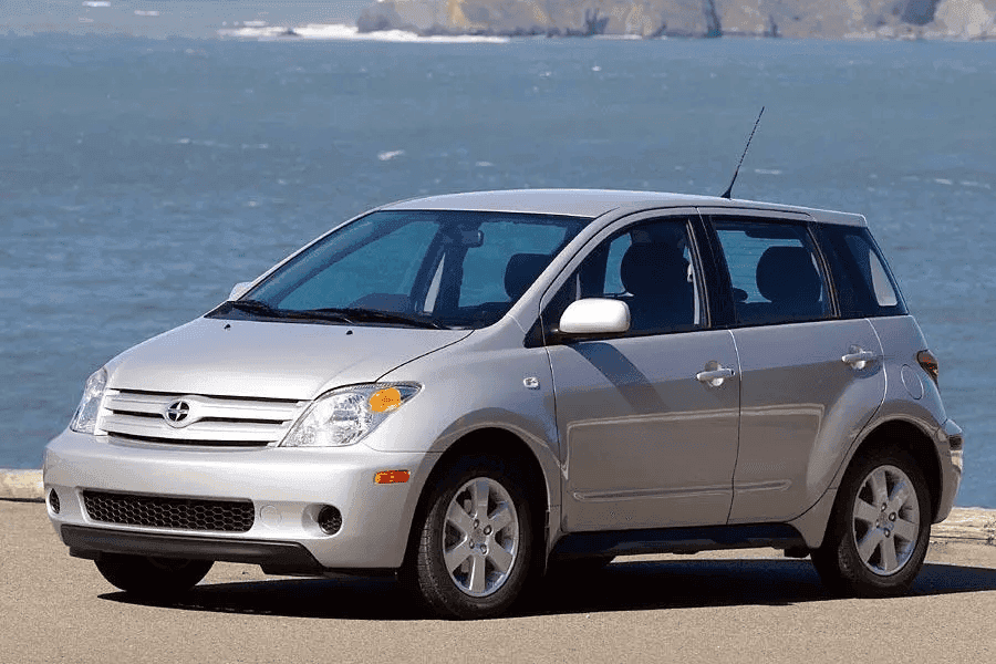 Scion xA ជំនាន់ទី១​ ស៊េរីឆ្នាំ ២០០៤ ដល់ ២០០៦