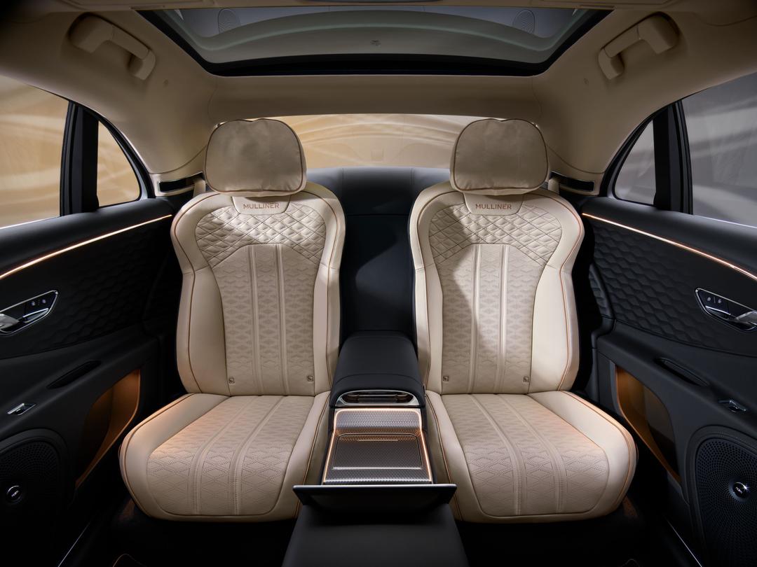 jpeg_Imagery_Flying_Spur_Mulliner_25MY_New_Flying_Spur_Mulliner (4).jpg