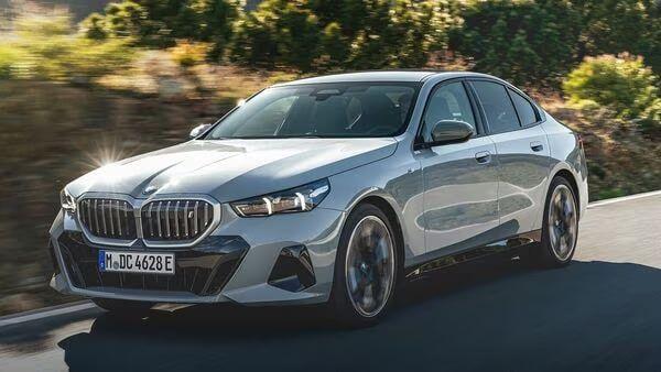 <i>BMW 5 series</i>