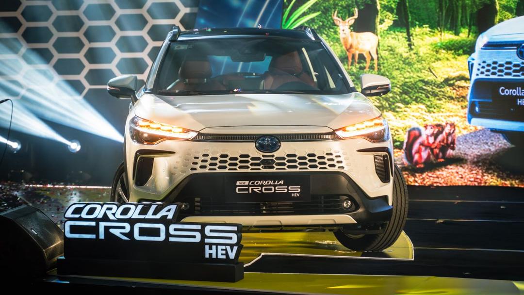 Toyota Corolla Cross ប្រភេទ​ HEV