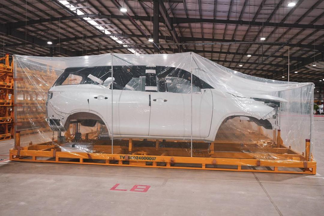 Toyota Fortuner Body