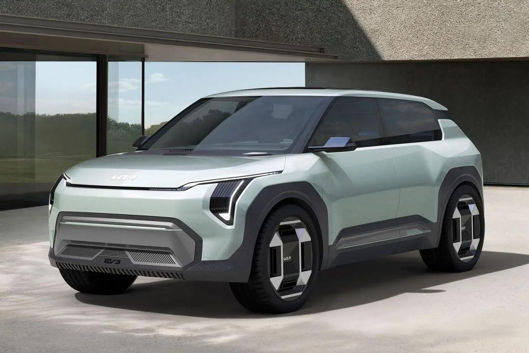 <i>Kia EV3</i>