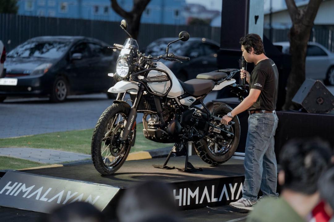 Royal Enfield-Himalayan (450 liquid-cooled engine)