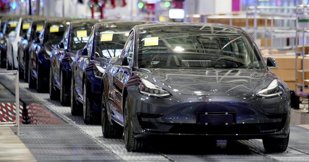 <i>រូបភាពគម្រូរោងចក្រឡាន Tesla&nbsp;</i>
