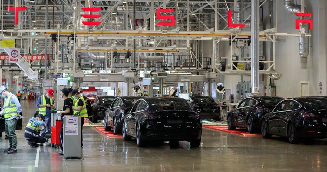 <i>រូបភាពគម្រូរោងចក្រឡាន Tesla&nbsp;</i>