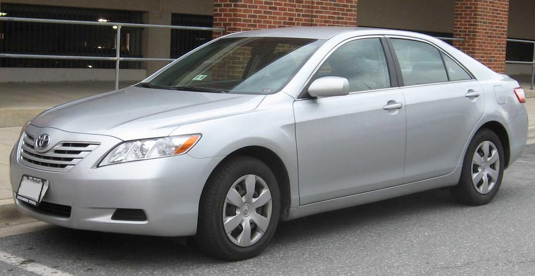 ម៉ូឌែល Camry ធម្មតា ប្រើយាន់ធម្មតា និងមិនមានពណ៌ឡើយ