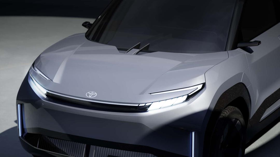 toyota-urban-suv-concept (7).jpg